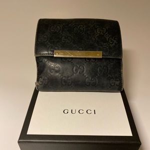 GUCCI Wallet in black leather